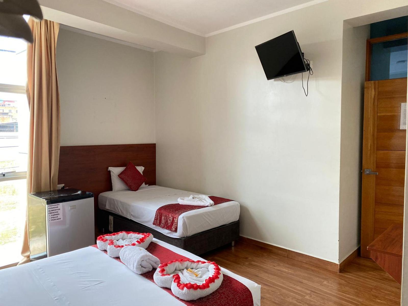 Hotel La Palmera De Oro 塔拉波托 外观 照片