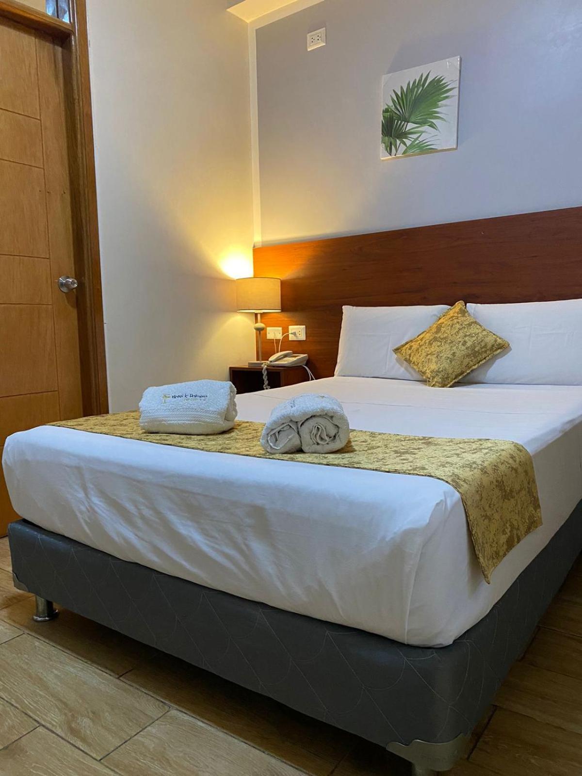 Hotel La Palmera De Oro 塔拉波托 外观 照片